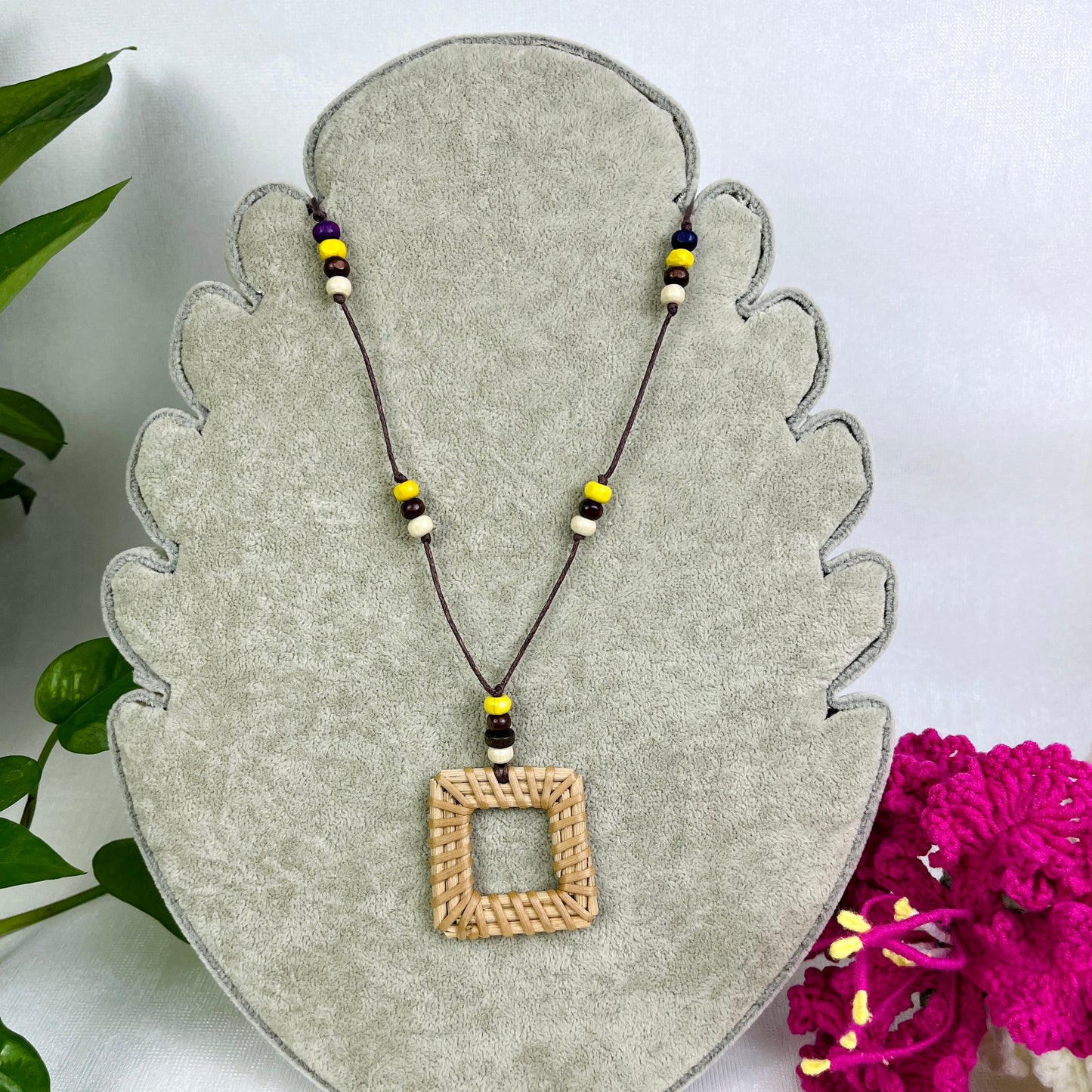 Simple square pendant rattan necklace